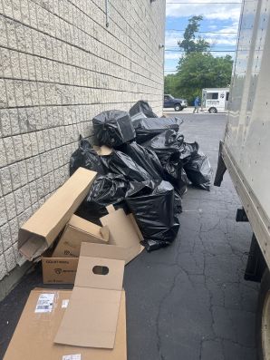 Junk Removal Service In Massapequa, NY (2)