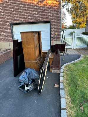 Before & After Junk Removal in Uniondale, NY (1)